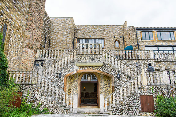 修学旅行の受け入れも多く、家族で楽しめる体験コンテンツが豊富