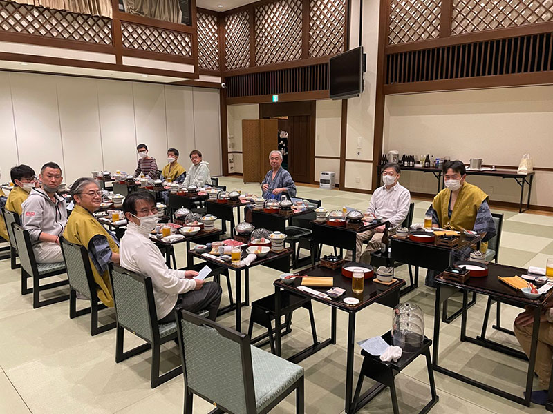 合宿の打ち上げとして2日目夜に懇親会を実施