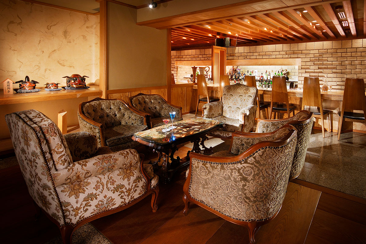 バー「マローネ」