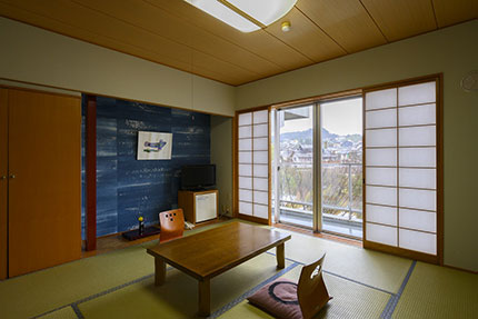 新館和室（8畳・トイレあり）