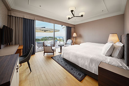 【客室】本館オーシャンビュープレミアムツイン