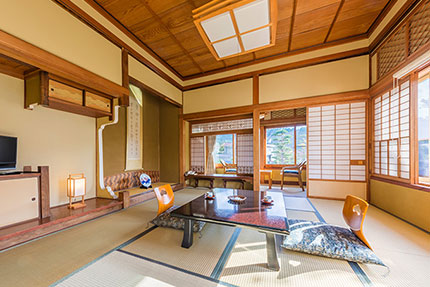 木造庭園側客室