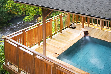 「白鷺の湯」の露天