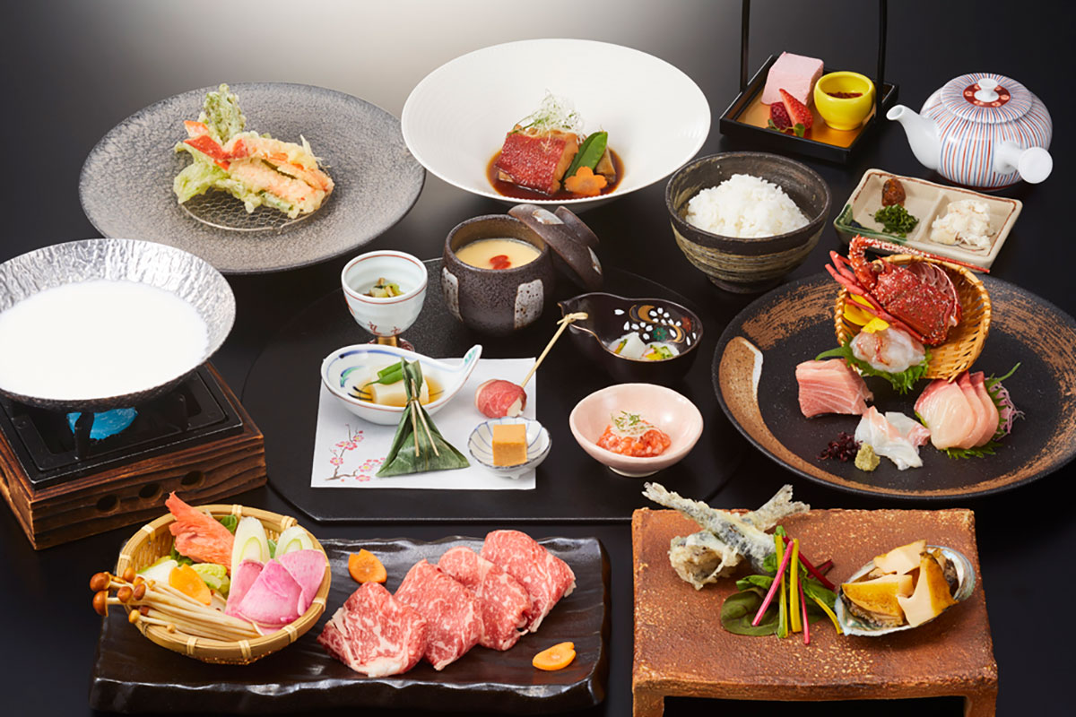 新鮮な魚介類、旬の野菜をつかったお食事をご用意。